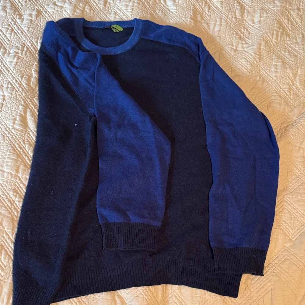 Men's Blue Sweater
